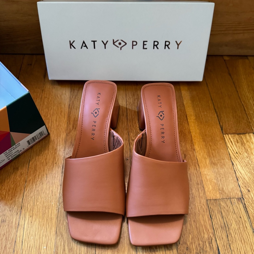 Katy Perry Collections Gemm Slide in Ginger Biscuit NWT